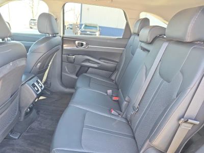 2021 Kia Sorento — photo 18 view