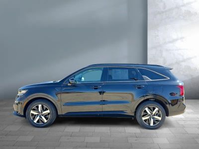 2021 Kia Sorento — rear three-quarter view