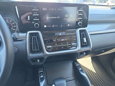 2021 Kia Sorento — photo 11 view