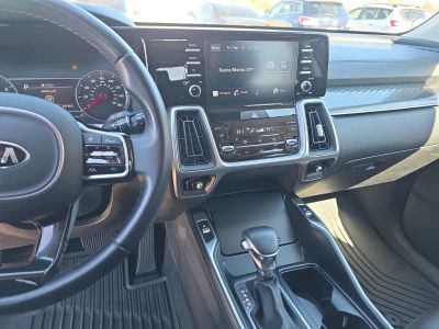 2021 Kia Sorento — photo 13 view