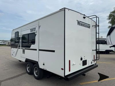 2026 Winnebago Thrive - Photo 5
