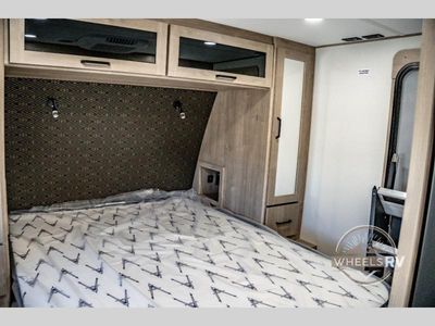 2026 Grand Design Imagine XLS - Photo 12