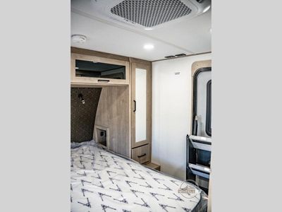 2026 Grand Design Imagine XLS - Photo 13