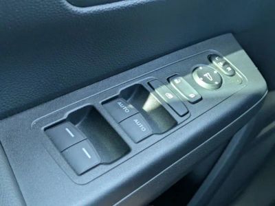 2023 Honda CR-V Hybrid — photo 17 view