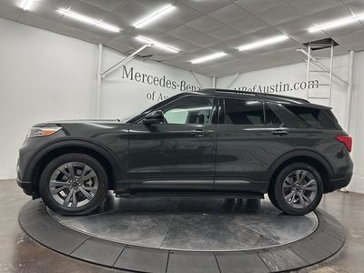 2022 Ford Explorer - Photo 4