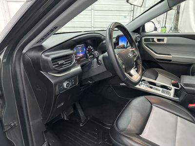 2022 Ford Explorer - Photo 9