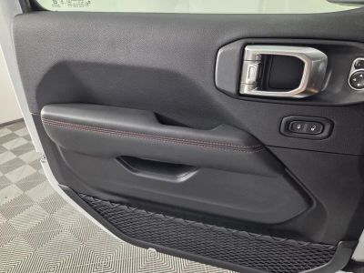 2026 Jeep Gladiator — photo 16 view