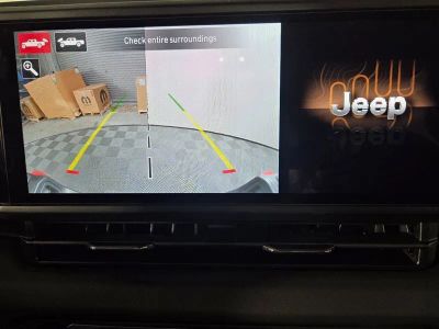 2026 Jeep Gladiator — photo 10 view