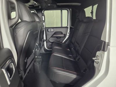 2026 Jeep Gladiator — photo 17 view