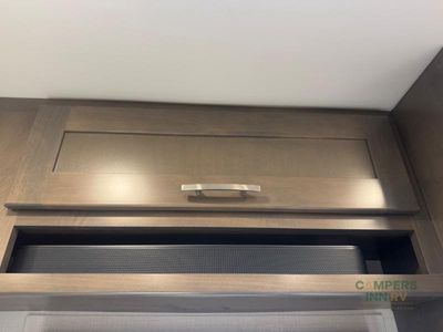 2025 Dynamax Isata 5 — photo 22 view