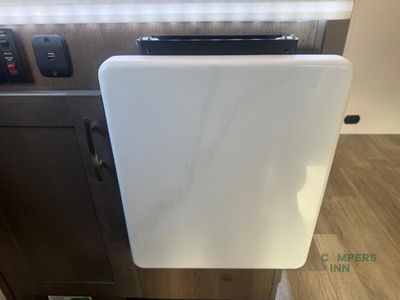 2025 Dynamax Isata 5 — photo 24 view