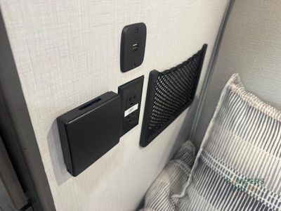 2025 Dynamax Isata 5 — photo 49 view