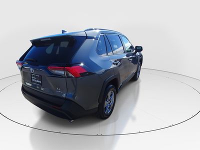 2025 Toyota RAV4 - Photo 7