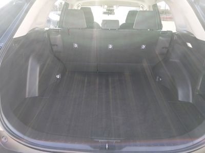 2025 Toyota RAV4 - Photo 11