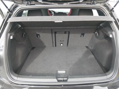 2024 Volkswagen Golf GTI - Photo 11