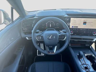 2026 Lexus RX — photo 18 view