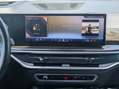 2025 BMW X6 — photo 17 view
