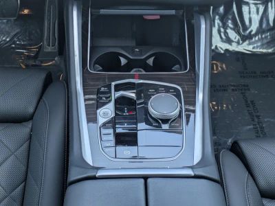 2025 BMW X6 — photo 18 view