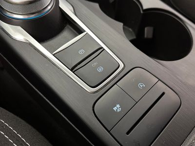 2025 Ford Escape - Photo 14