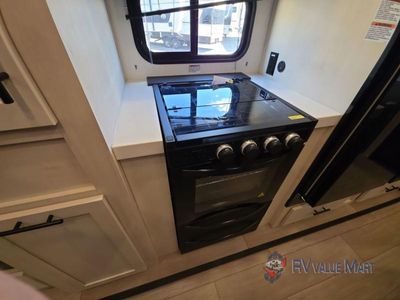 2026 Forest River RV Cherokee Arctic Wolf - Photo 24