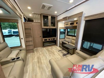 2024 Alliance RV Paradigm - Photo 15