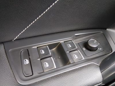 2023 Volkswagen Tiguan - Photo 18