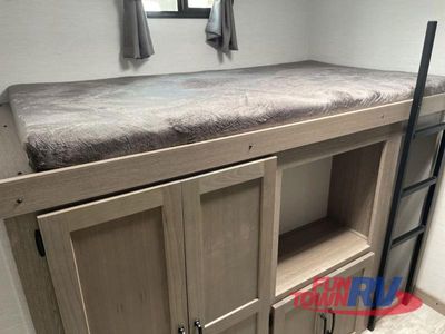 2025 Gulf Stream RV Yellowstone Ranch Edition - Photo 34
