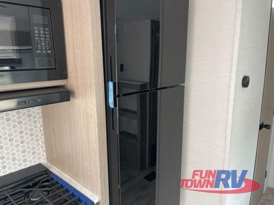 2025 Gulf Stream RV Yellowstone Ranch Edition - Photo 19