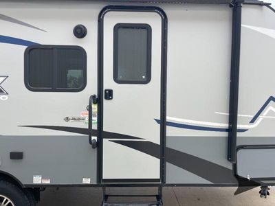2021 Coachmen RV Apex - Photo 11