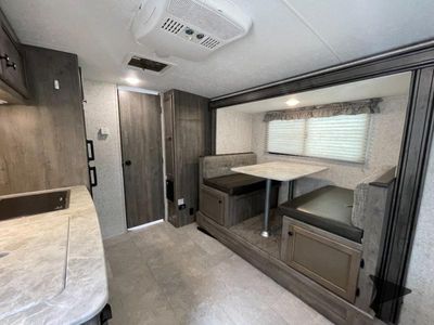 2021 Coachmen RV Apex - Photo 14