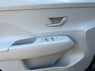 2024 Hyundai Kona — photo 17 view