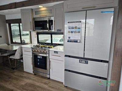2026 Alliance RV Paradigm - Photo 7
