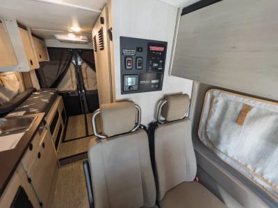 2027 Winnebago SOLIS — photo 7 view
