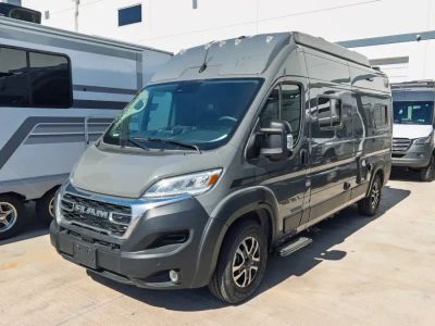 2027 Winnebago SOLIS — photo 22 view