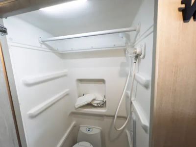 2027 Winnebago SOLIS — photo 16 view