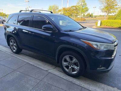 2016 Toyota Highlander - Photo 2