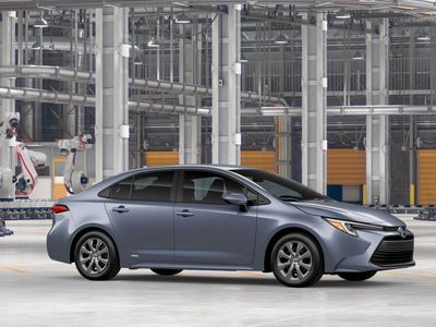2026 Toyota Corolla Hybrid — photo 13 view