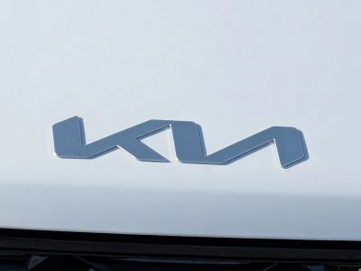 2026 Kia Sorento — photo 13 view