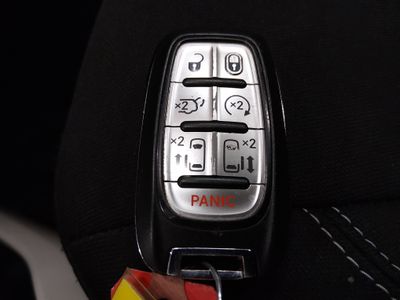 2023 Chrysler Voyager - Photo 15