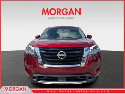2024 Nissan Pathfinder — photo 8 view