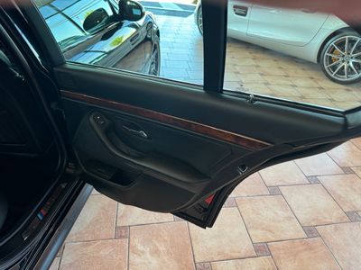 2002 BMW M5 — photo 18 view