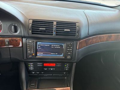 2002 BMW M5 — photo 13 view