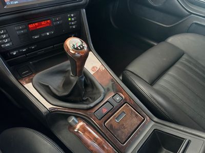 2002 BMW M5 — photo 17 view