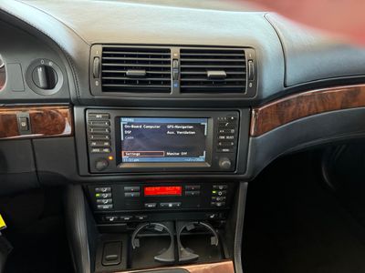 2002 BMW M5 — photo 12 view