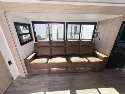 2026 Grand Design IMAGINE - Photo 28
