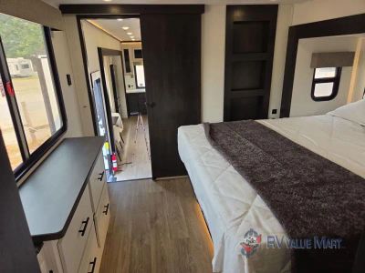 2027 Forest River RV Sabre — photo 22 view