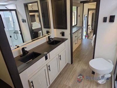 2027 Forest River RV Sabre — photo 24 view