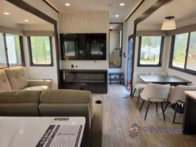2027 Forest River RV Sabre — photo 18 view