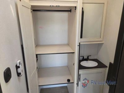 2027 Forest River RV Sabre — photo 28 view