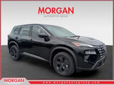 2026 Nissan Rogue SV in Black — front three-quarter view